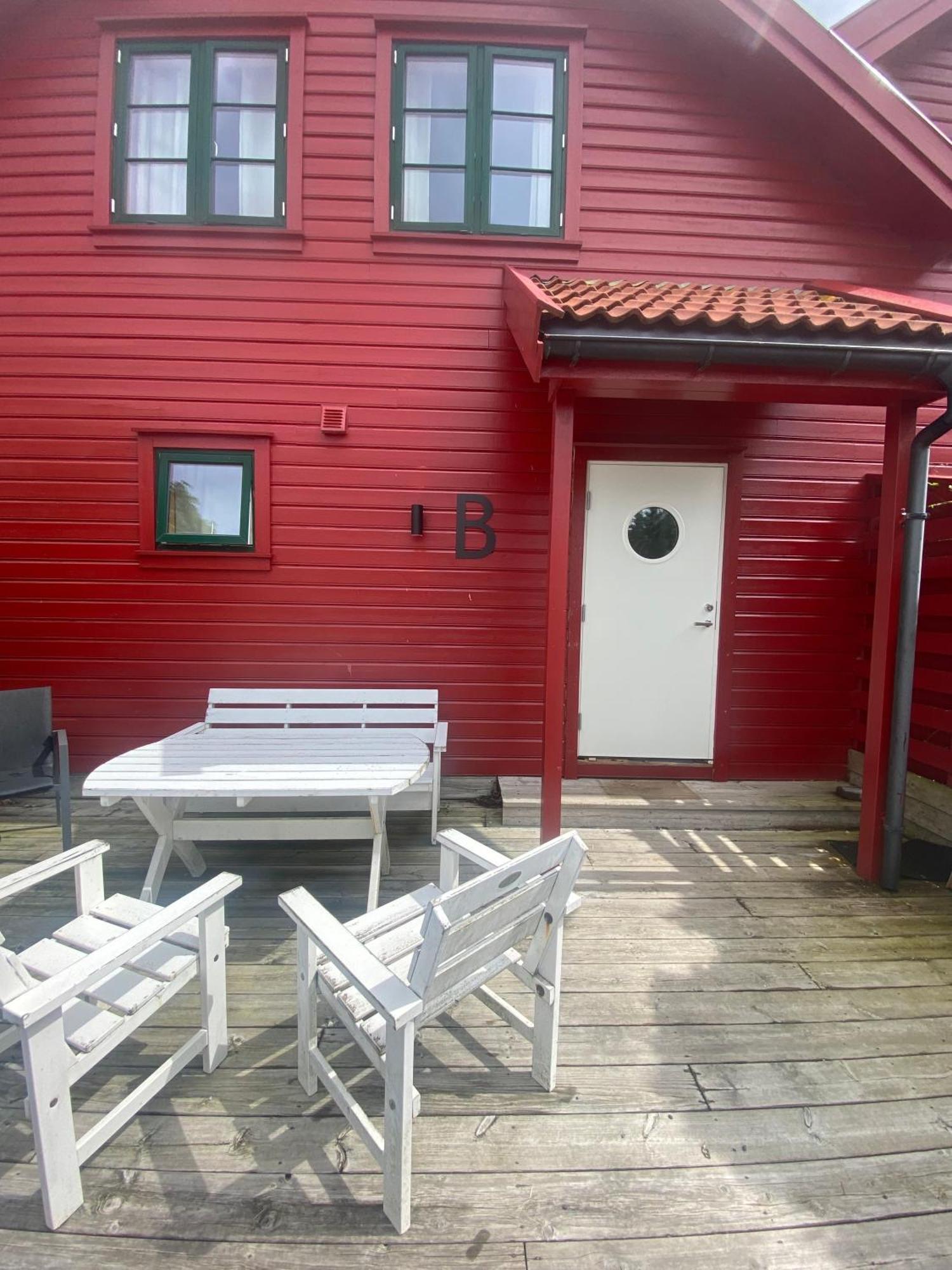 Sjoberg Ferie Og Hotell Osthusvik Exterior photo